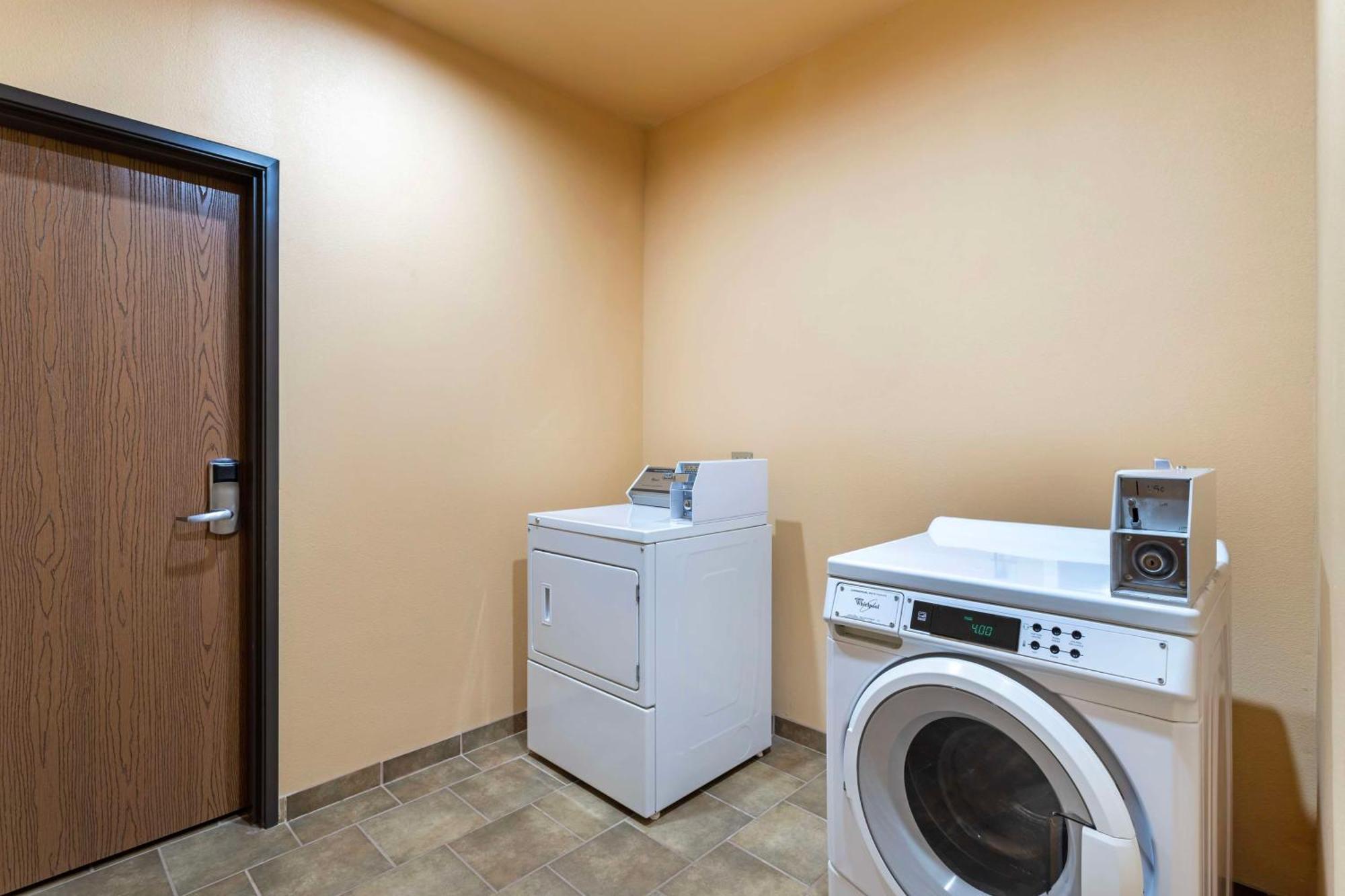 Best Western Plus Goliad Inn & Suites Exterior foto